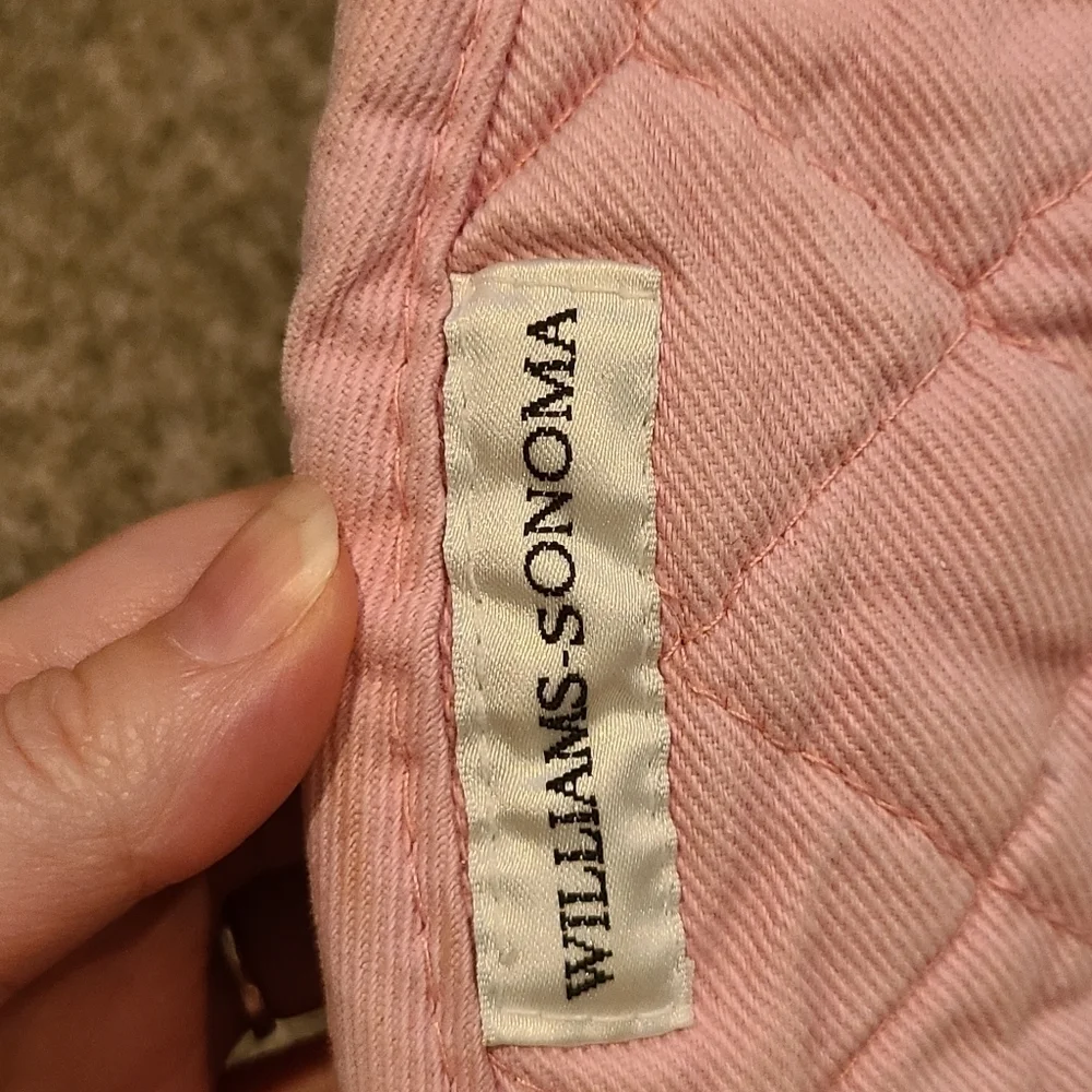 Williams Sonoma Pink Oven Mitts